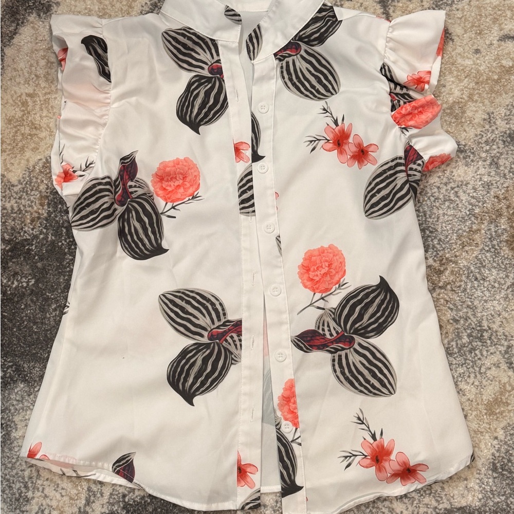 SHEIN Cream Fabric Care Label